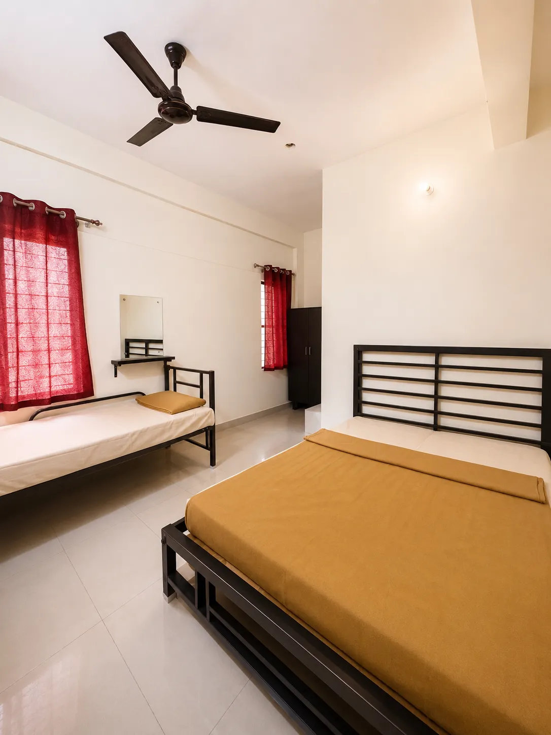 3 sharing room