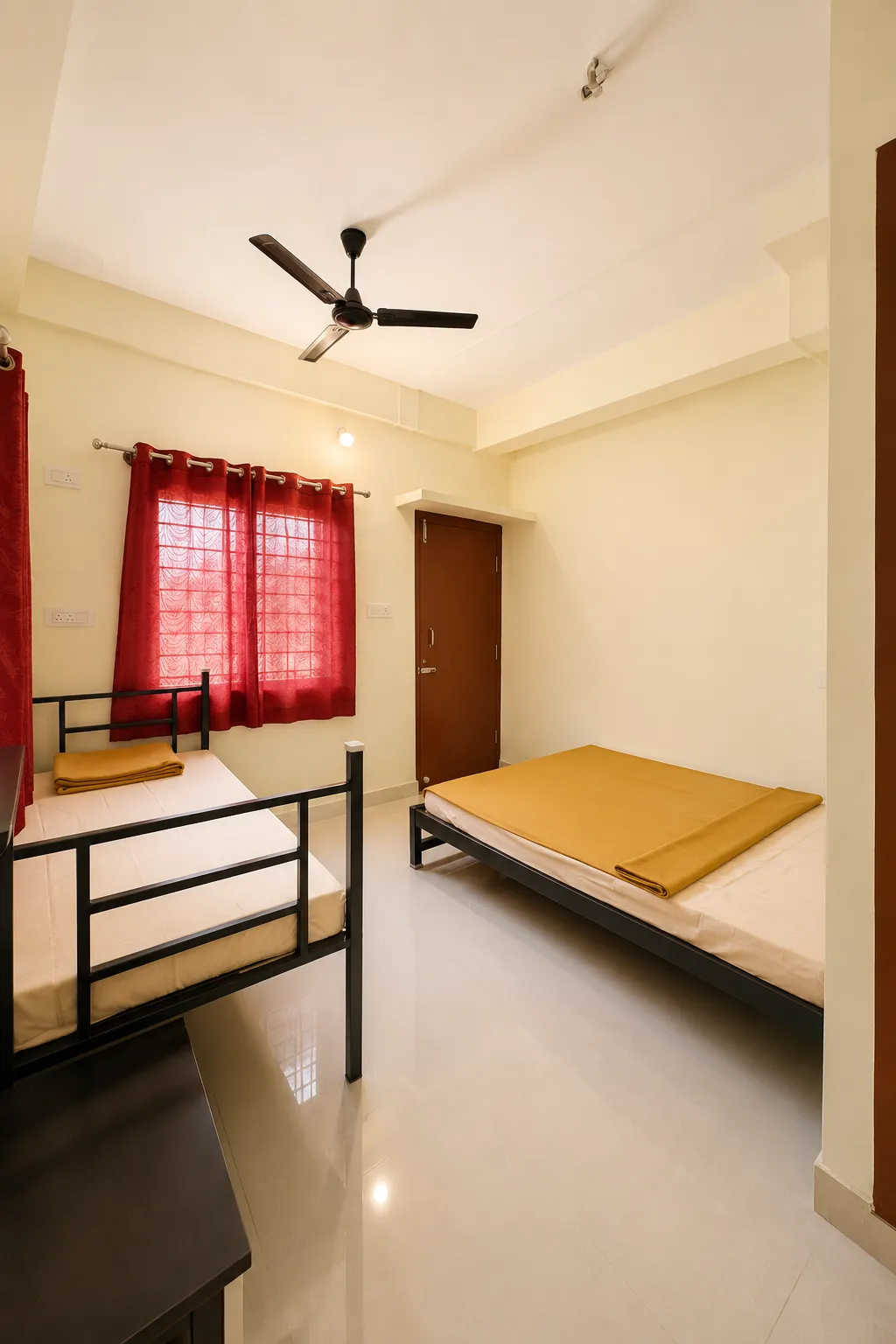 3 sharing room